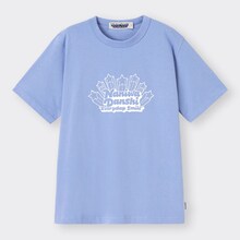 「GU×なにわ男子」コットンクルーネックT