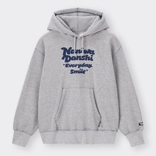 「GU×なにわ男子」ヘビーウェイトスウェットプルパーカ