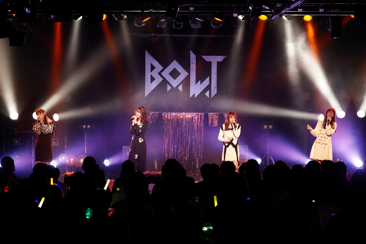 「B.O.L.T ONE MAN LIVE@LIQUIDROOM」第1部の様子。（撮影：笹森健一）