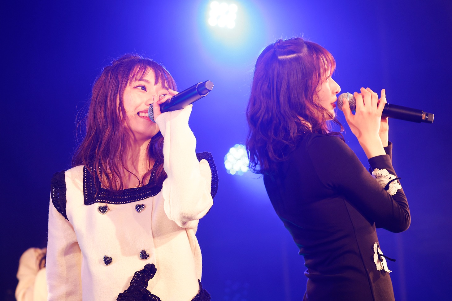 左から内藤るな、高井千帆。（撮影：笹森健一）