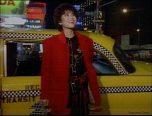 SEIKO「DANCING SHOES 」MVのワンシーン。