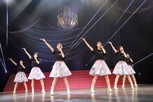 「ukka New Style LIVE2021 "WHEEL of FORTUNE"」の様子。