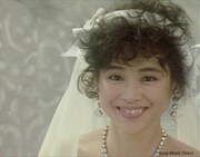 松田聖子「Strawberry Time」MVのワンシーン。