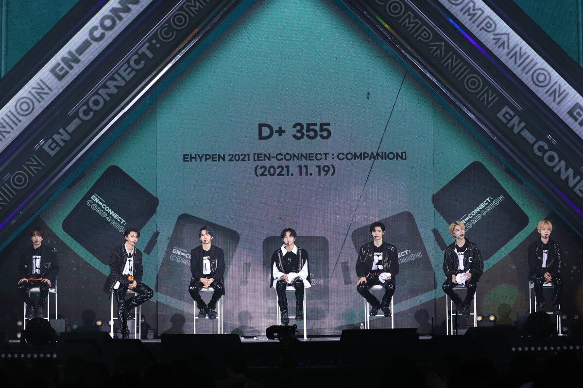 ENHYPENデビュー1周年記念ファンミで新曲「Polaroid Love」初披露、1年