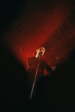 showmore「contact」東京キネマ倶楽部公演の様子。