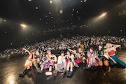 「BiS×ZOC presents We are BZ tour」Zepp Tokyo公演の集合写真。(Photo by Masayo)