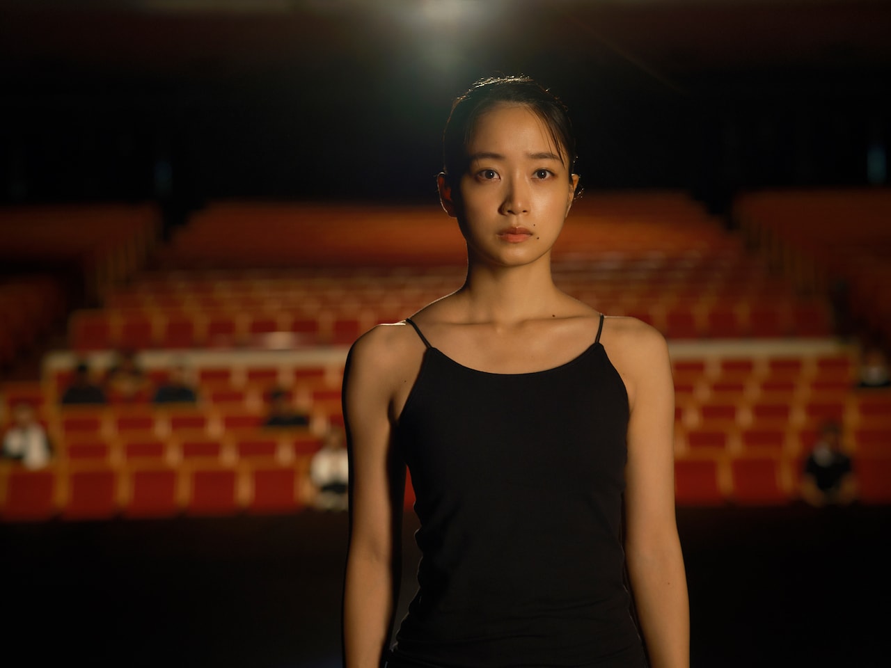 アジカン「リライト」初のショートフィルム化、深川麻衣が曲に乗せて過去の自分を塗り替える