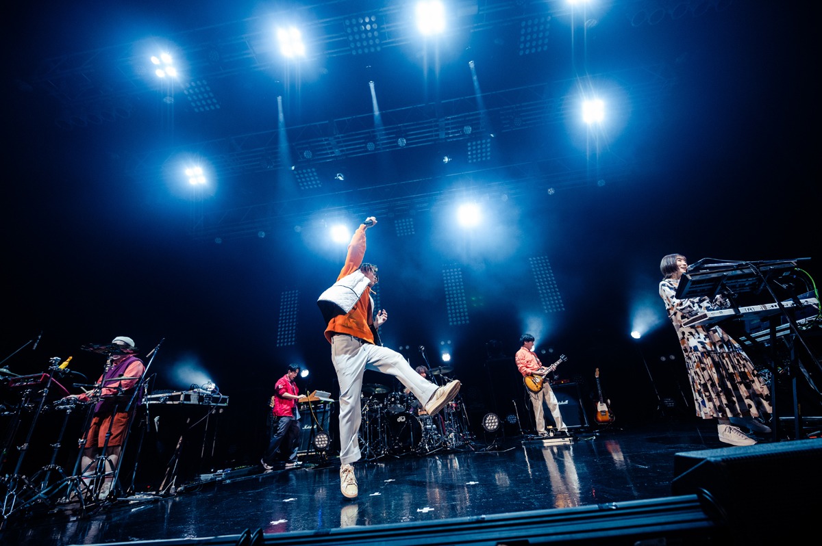「Lucky Kilimanjaro presents. TOUR "21 Dancers"」Zepp DiverCity（TOKYO）公演の様子。（撮影：田中聖太郎）