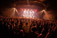 「Lucky Kilimanjaro presents. TOUR "21 Dancers"」Zepp DiverCity（TOKYO）公演の様子。（撮影：田中聖太郎）