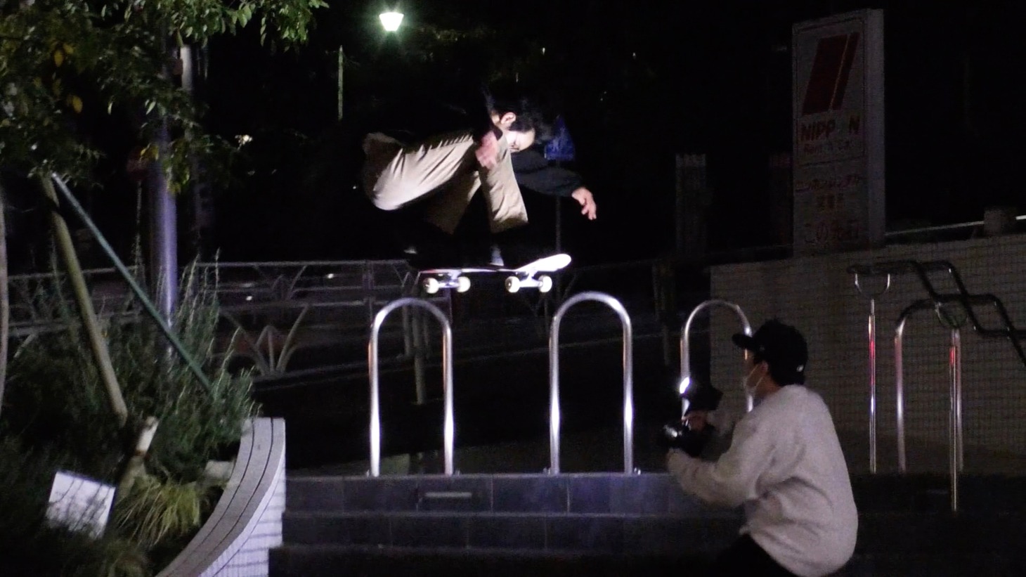 「“Navy Blues” Diaspora skateboards vs MORTAR」ショートクリップより。