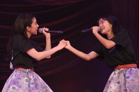 左から芹澤もあ、結城りな。