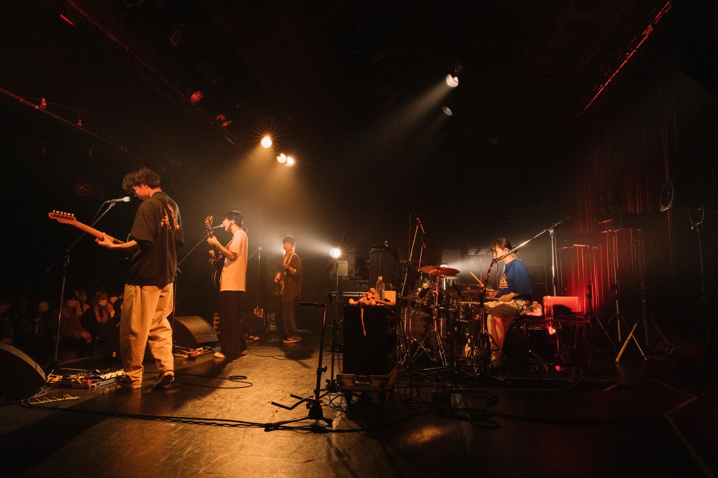 リュックと添い寝ごはん（Photo by Momo Angela）