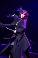 鈴華ゆう子（Vo）