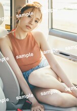 新内眞衣「夜が明けたら」HMV版特典ポストカード