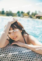 新内眞衣「夜が明けたら」TSUTAYA版特典ポストカード