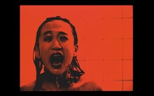 戸川純「遅咲きガール」ミュージックビデオサムネイル