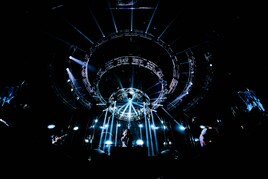 MAN WITH A MISSION、2年半ぶりのアリーナツアーが横浜で開幕