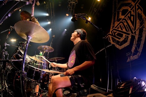 MORO（Dr）（撮影：半田安政）