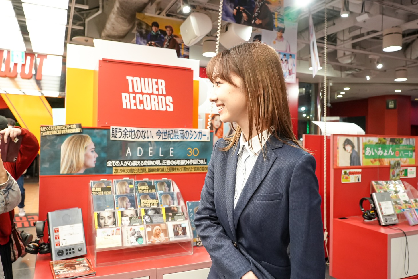 タワーレコード渋谷店 1Fを訪れた柏木由紀。