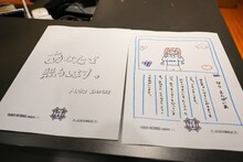 「VOTE!! WACK SELECT 7」応援イベント参加者に配られたメンバー直筆のマニフェスト。左からMAYU EMPiRE、NOW EMPiREのもの。