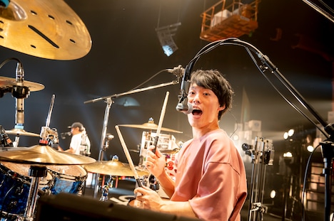 KOUHEI(Dr, Cho)(撮影:ヤオタケシ)