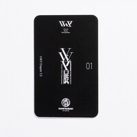 来場者にプレゼントされるトレーディングカードの裏面。