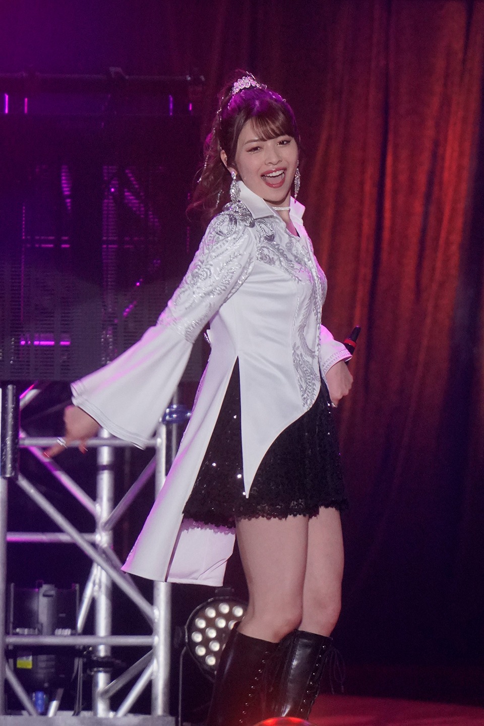 金澤朋子