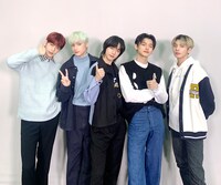 TOMORROW X TOGETHER (p)&(c)BIGHIT MUSIC