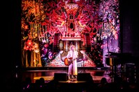 「大森靖子 自由字架ツアー2021」東京・草月ホール公演の様子。（Photo by Masayo）