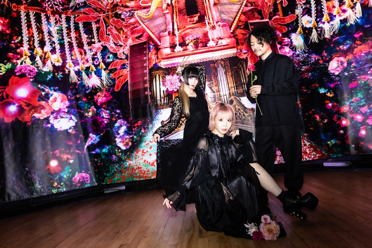 「大森靖子 自由字架ツアー2021」東京・草月ホール公演の様子。（Photo by Masayo）