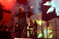 米米CLUB「a K2C ENTERTAINMENT TOUR 2021 ～大芸術祭～」11月27日の東京公演の様子。（撮影：荒川潤）