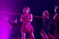 戦慄かなのと戦慄ビッチーズ。