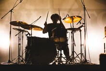 オグラユウタ（FOMARE / Dr, Cho）（撮影：青木カズロー）