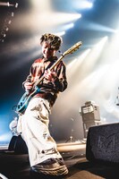 カマタリョウガ（FOMARE / G, Cho）（撮影：青木カズロー）