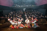 カイジューバイミー「純白少女センセーション」で撮影された記念写真。