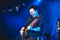 YUTA（Vo, G / HAWAIIAN6）（撮影：青木カズロー）