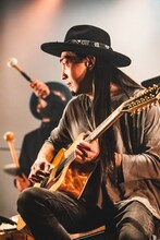 KOHKI（G / OAU、BRAHMAN）（撮影：青木カズロー）