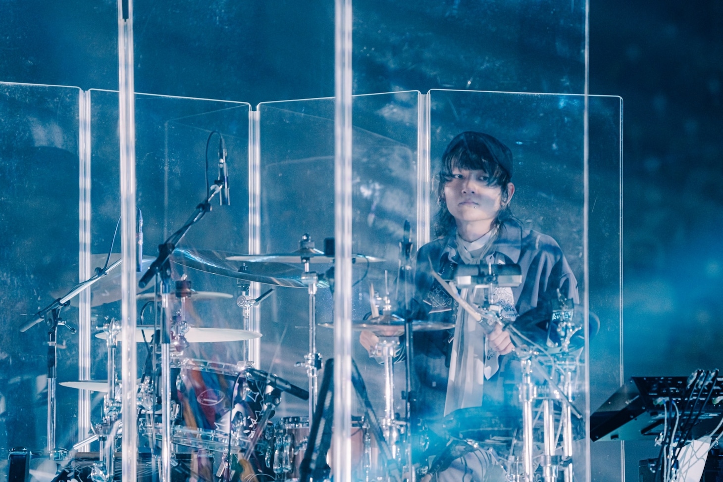 仄雲（Dr）（Photo by Kosuke Ito）