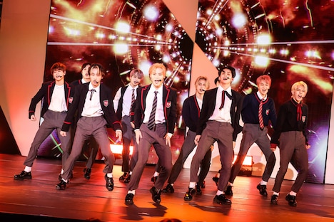 「INI DEBUT SHOW」の様子。(c)LAPONE ENTERTAINMENT