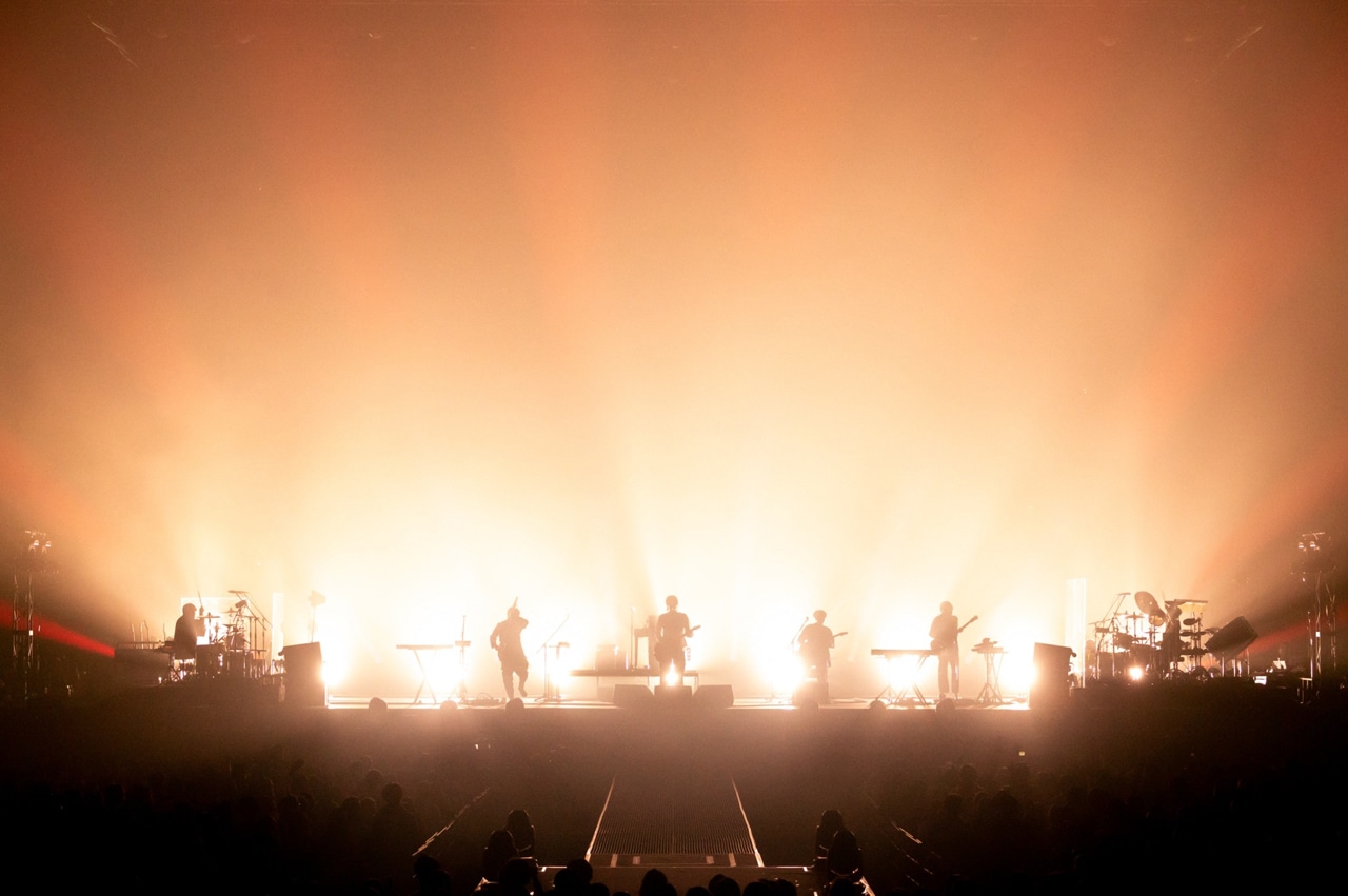 RADWIMPS「FOREVER IN THE DAZE TOUR 2021-2022」神奈川・ぴあアリーナMM公演の様子。（Photo by Takeshi Yao）