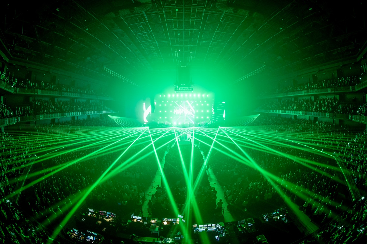 RADWIMPS「FOREVER IN THE DAZE TOUR 2021-2022」神奈川・ぴあアリーナMM公演の様子。（Photo by Takeshi Yao）