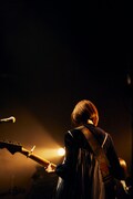 塩塚モエカ（Vo, G）（撮影：川島悠輝）