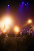 羊文学（撮影：川島悠輝）