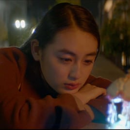 KIRINJIニューアルバムからMaika Loubtéとのコラボ曲MV公開、八木莉可子と寛一郎が出演