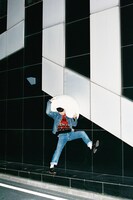 星野源「YELLOW MAGAZINE 2016-2017」表紙（2017）