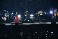 Awesome City Club「Awesome Talks One Man Show 2021 - to end the year -」の様子。（撮影：後藤啓太）