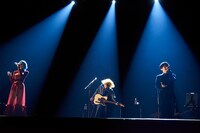 Awesome City Club「Awesome Talks One Man Show 2021 - to end the year -」の様子。（撮影：後藤啓太）