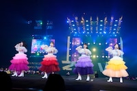 ももいろクローバーZ「ももいろクリスマス2021 ～さいたまスーパーアリーナ大会～」の様子。（撮影：上飯坂一）