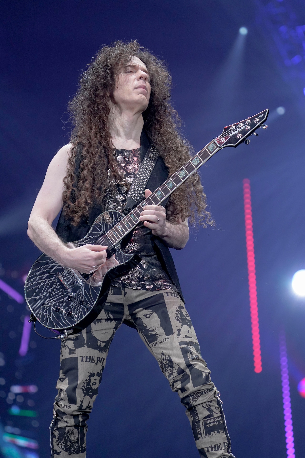 ももいろクローバーZ「ももいろクリスマス2021 ～さいたまスーパーアリーナ大会～」に出演したときのマーティ・フリードマン。（撮影：上飯坂一）