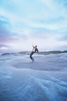 人気画像6位は「還暦の田原俊彦がヌード!?になっちゃいました」より、田原俊彦の写真集「DOCUMENTARY」（仮）の先行カット。（撮影：下村一喜 / 講談社）